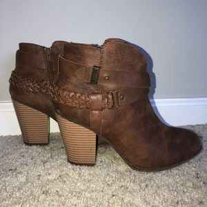 Brown Xoxo booties